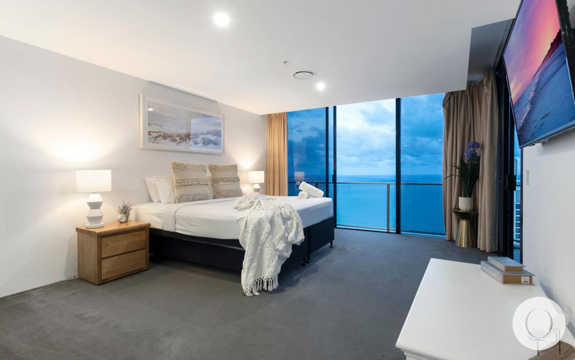 5 Bedroom Executive Sub Penthouse In The Heart Of Surfers With Full Ocean Views - Sleeps 12 - Circle On Cavill Amazing!! Gold Coast Eksteriør billede