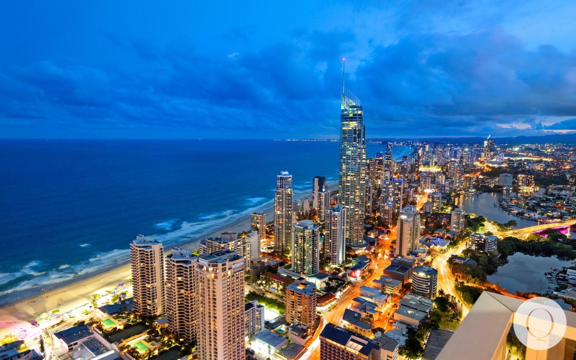 5 Bedroom Executive Sub Penthouse In The Heart Of Surfers With Full Ocean Views - Sleeps 12 - Circle On Cavill Amazing!! Gold Coast Eksteriør billede