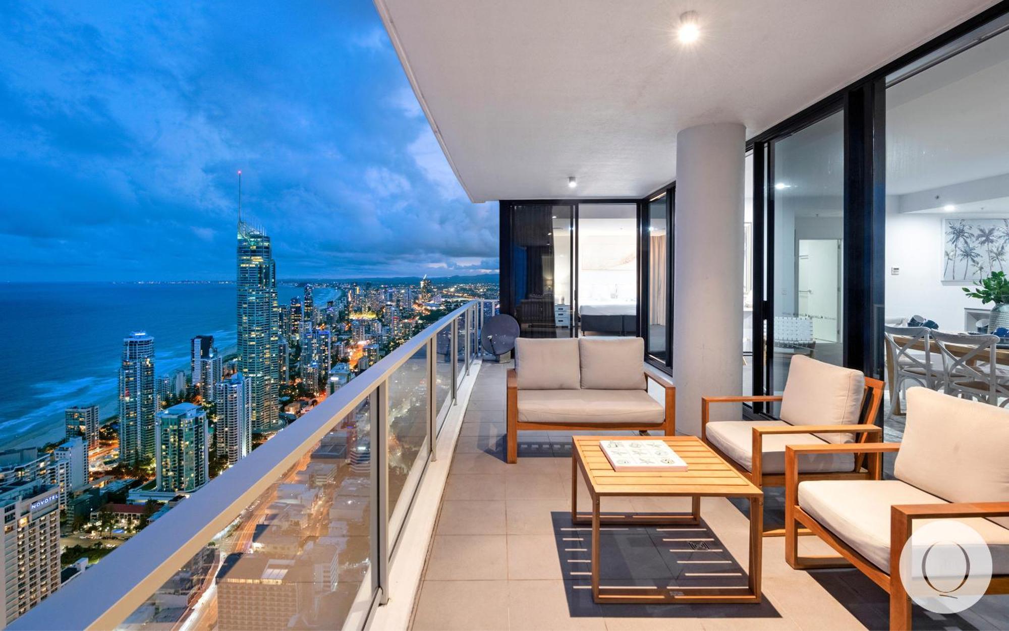 5 Bedroom Executive Sub Penthouse In The Heart Of Surfers With Full Ocean Views - Sleeps 12 - Circle On Cavill Amazing!! Gold Coast Eksteriør billede