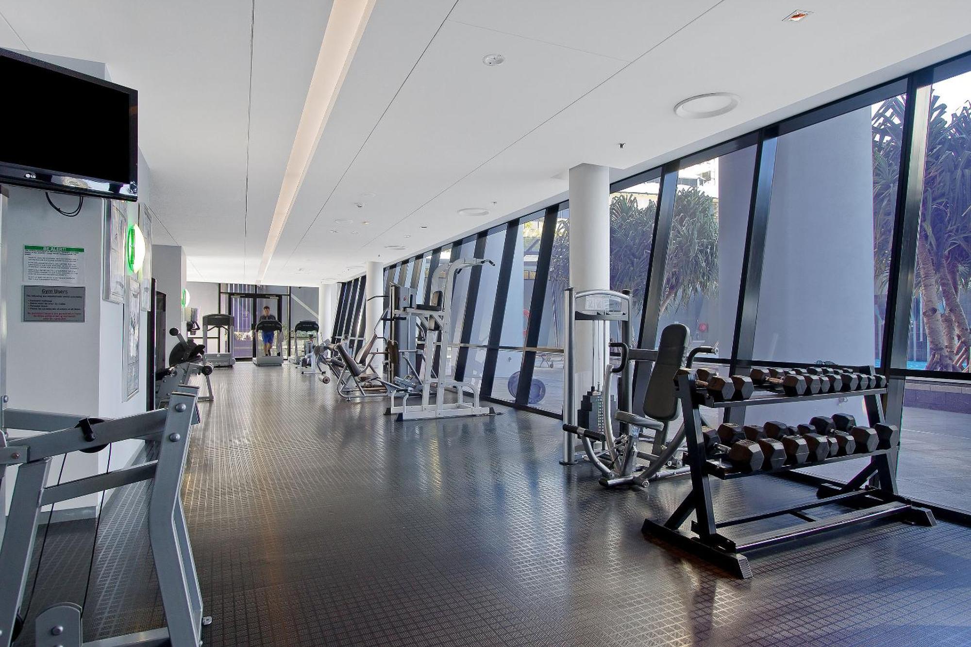 5 Bedroom Executive Sub Penthouse In The Heart Of Surfers With Full Ocean Views - Sleeps 12 - Circle On Cavill Amazing!! Gold Coast Eksteriør billede
